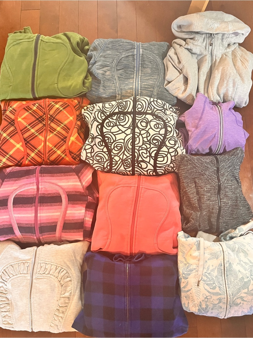 Lululemon Scuba and TNA bundle